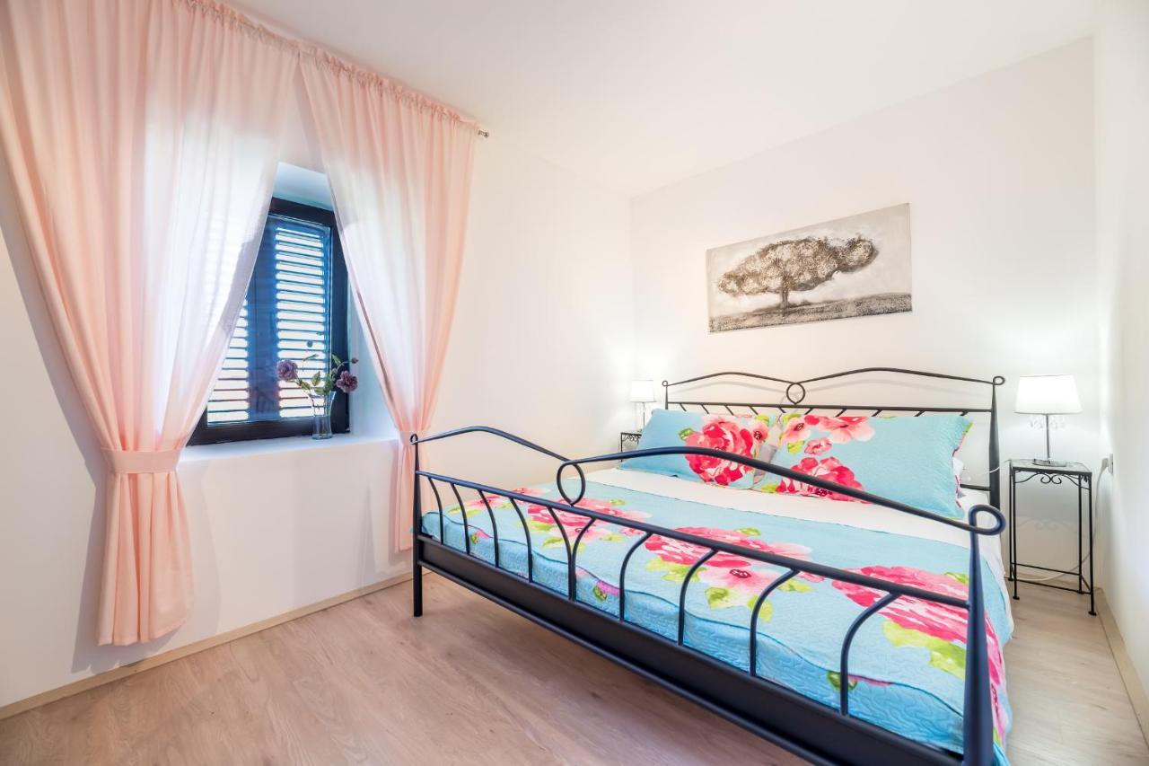 Ana Apartment Baska  Bagian luar foto